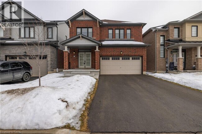 Photo du bâtiment - 150 Cactus Cres