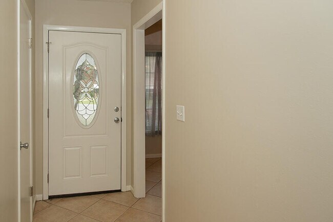 Foto del edificio - 1116 Greentree Ct