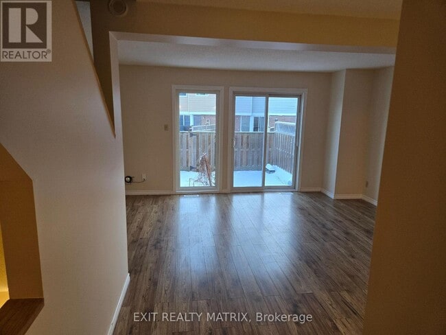 Building Photo - 3 Bentbrook Crescent