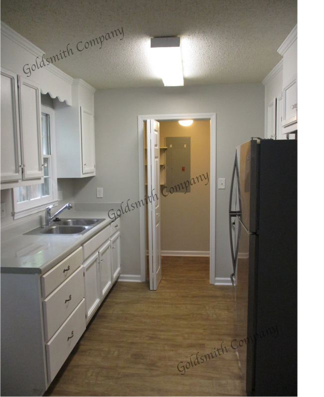 Foto del edificio - 129 Sherwood Ave