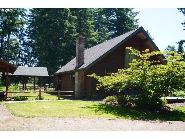 Building Photo - Cedar Built Home on Acreage for Lease in La Center