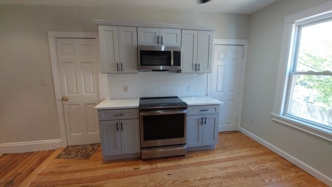 Building Photo - 9 Woodville Park