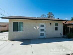 Building Photo - 11022 1/2 Penrose St.