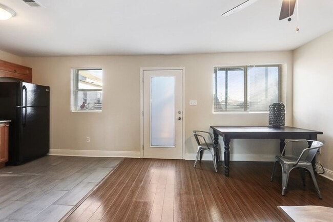 Photo - 2013 S Liberty St Apartment