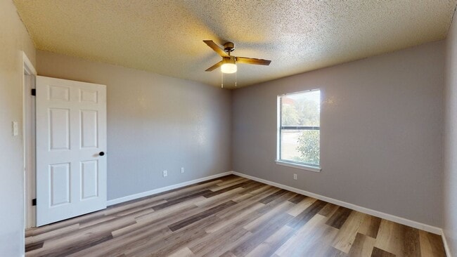 Building Photo - Awesome duplex in Harker Heights
