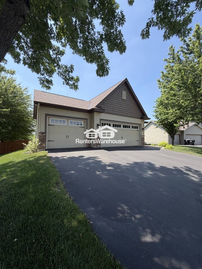 Building Photo - 16784 Olivine St NW