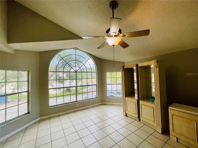 Building Photo - 5015 Laguna Bay Cir