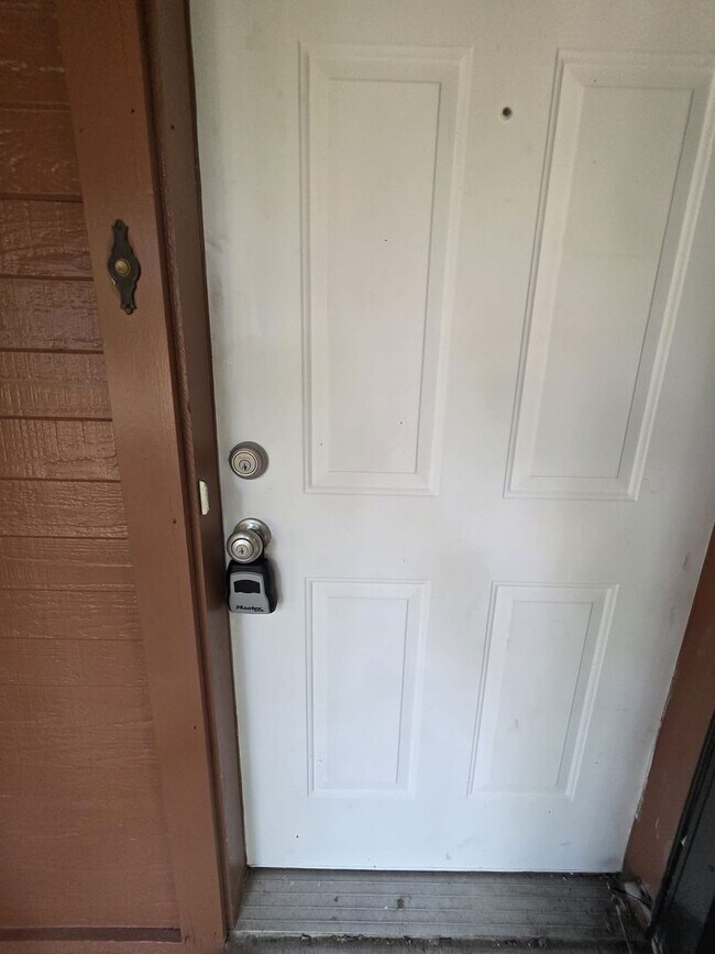 Foto del edificio - Charming and move-in ready! 3 Bedroom hous...