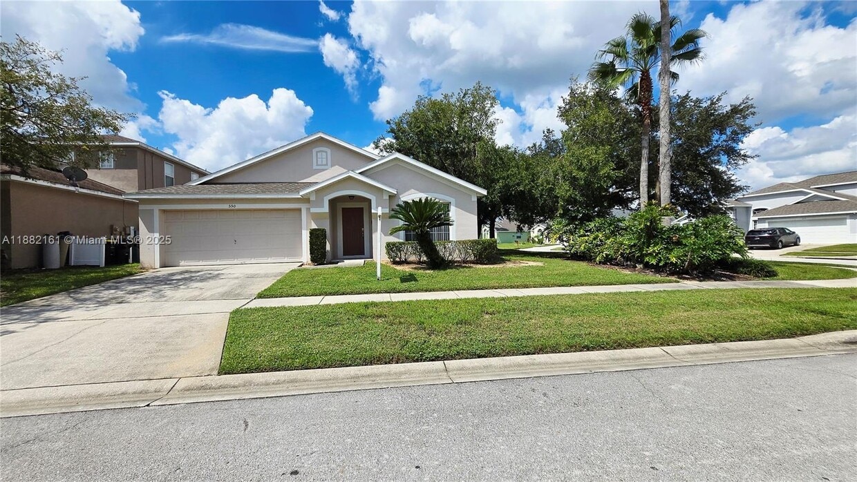 Primary Photo - 550 Castlemain Cir