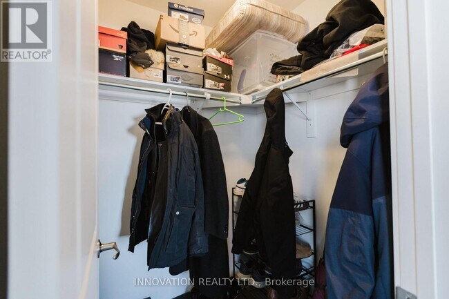 Building Photo - 108 Parnian Private