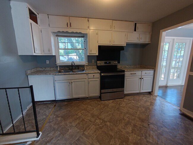 Foto del edificio - Half off first month rent move in special