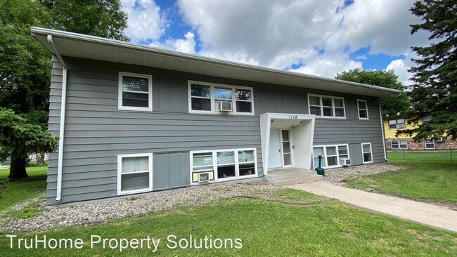 Building Photo - 1110 14th Ave S