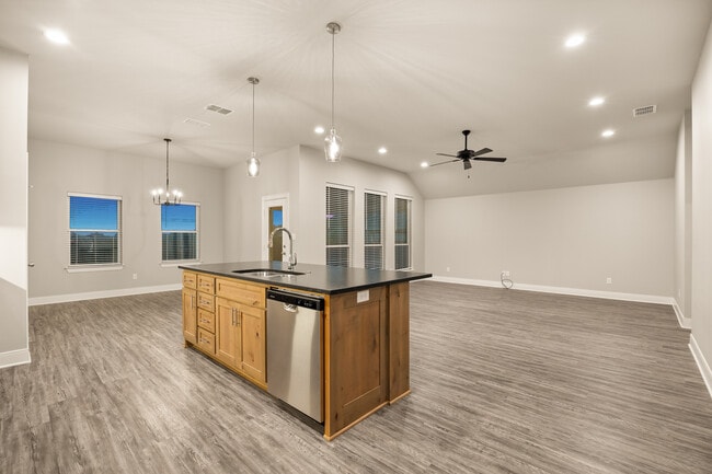 Building Photo - 1616 Legacy Dr