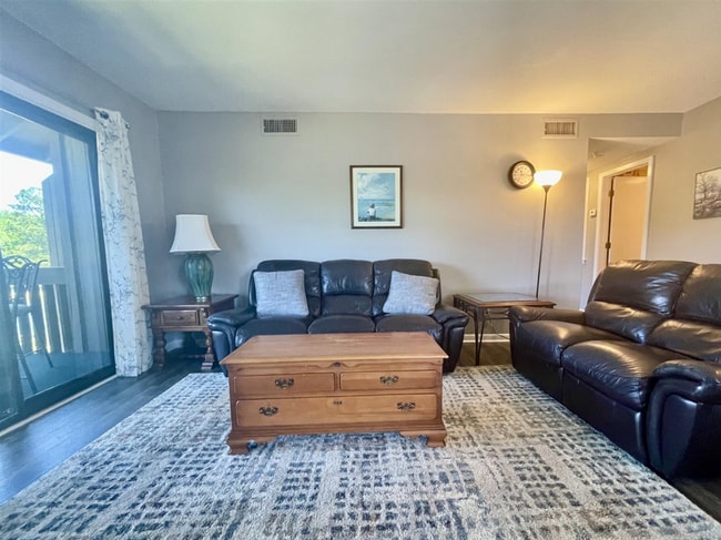 Foto del edificio - 1175 St Andrews Dr