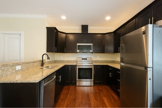 Building Photo - 4005 Casa St