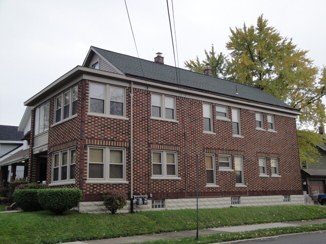 Building Photo - 3002 French St