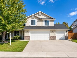 Building Photo - 2856 W Lost Rapids Dr