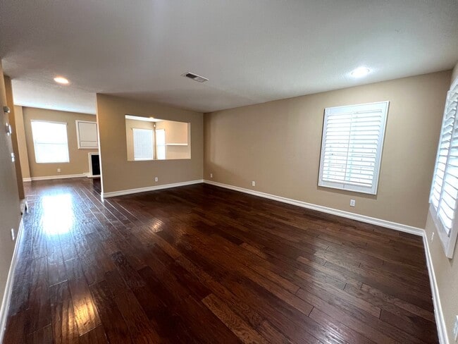 Building Photo - 2540 San Saba St