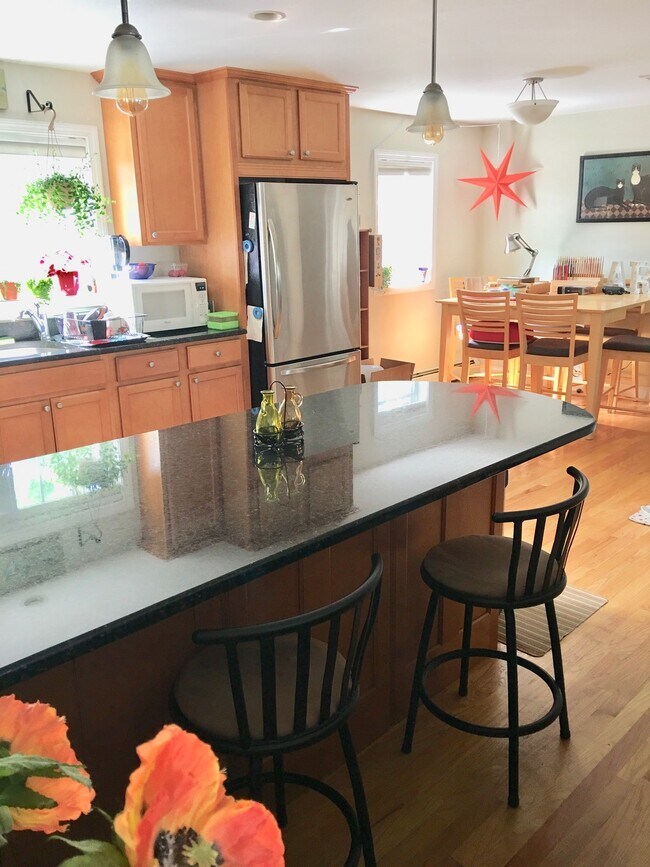 Building Photo - 18 Sculpin Way