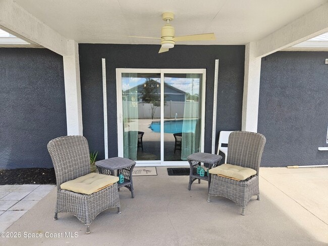 Foto del edificio - 4855 Balfern St
