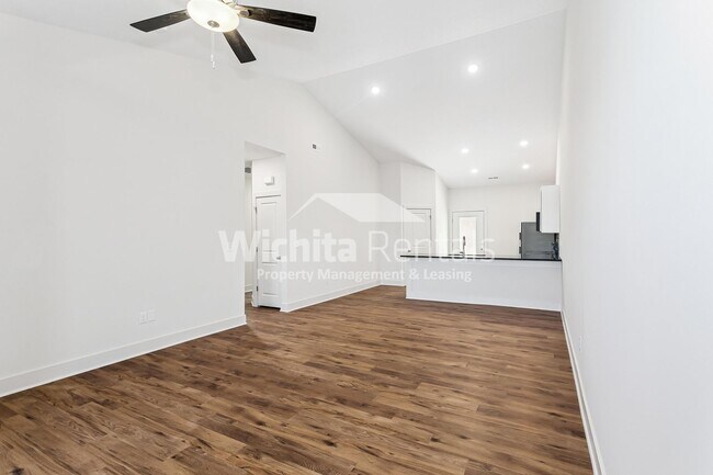 Foto del edificio - 1867-1867 S Hickory Creek Ct