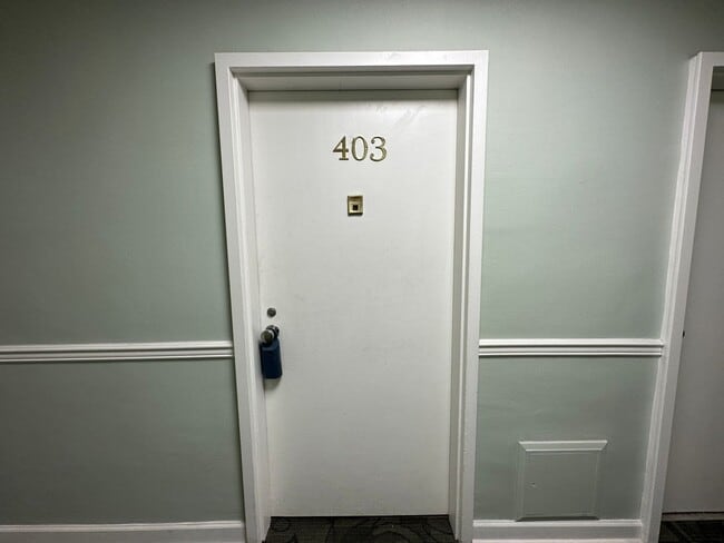 Building Photo - Condo for Rent in Bayshore Condominiums ~ ...
