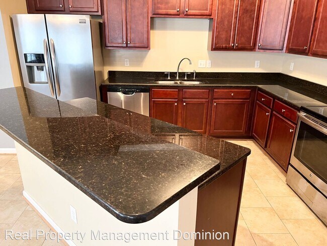 Foto del edificio - 3 br, 2.5 bath House - 367 Harvest St