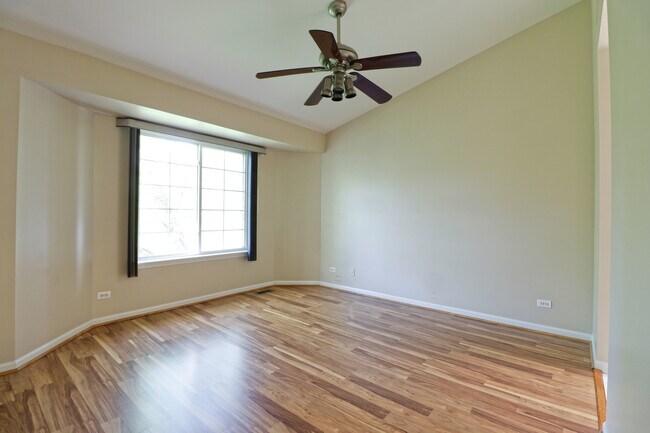 Building Photo - 2406 Madiera Ln