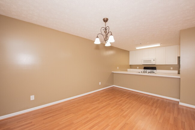 Building Photo - 2428 E University Dr