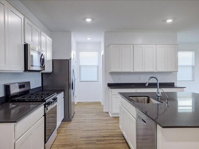 Building Photo - 4 Bedroom 2 Bathroom BRAND NEW HOME!