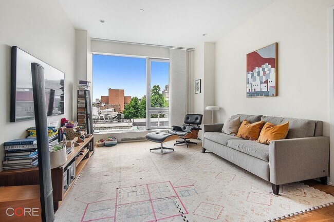 Foto del edificio - 120 N 7th St