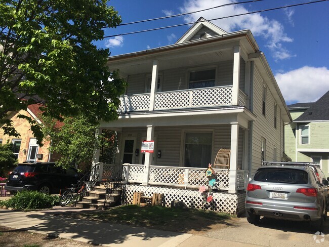 Building Photo - 109 N Franklin St
