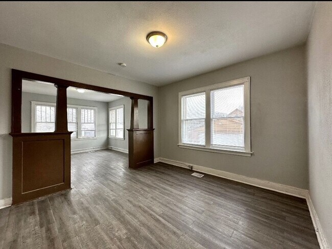 Building Photo - Modern Rental Apartment