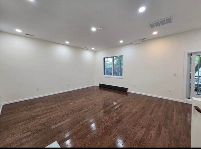 Foto del edificio - 276 Prescott Ave