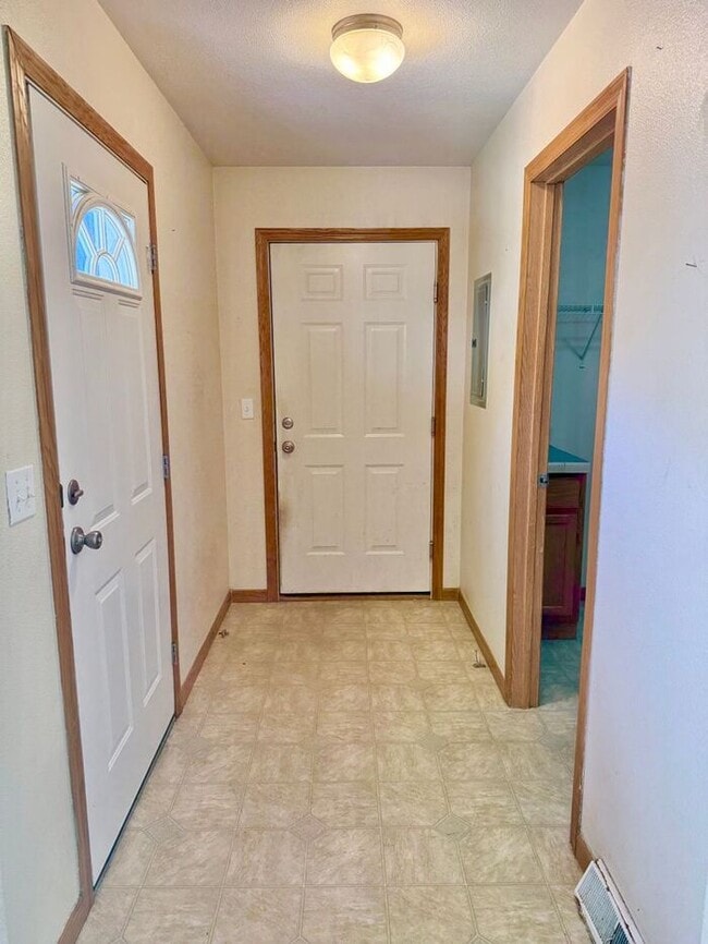 Photo - 3 Bed 2 Bath Duplex in Milliken with Overs... House