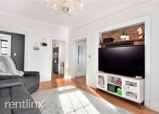 Building Photo - 1 br, 2 bath House - 26 Pondfield Rd W Apt 3C