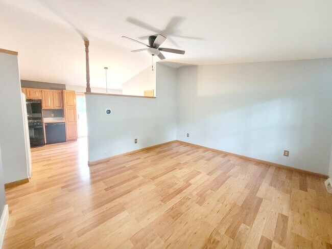 Foto del edificio - 5109 Primrose Ave SE