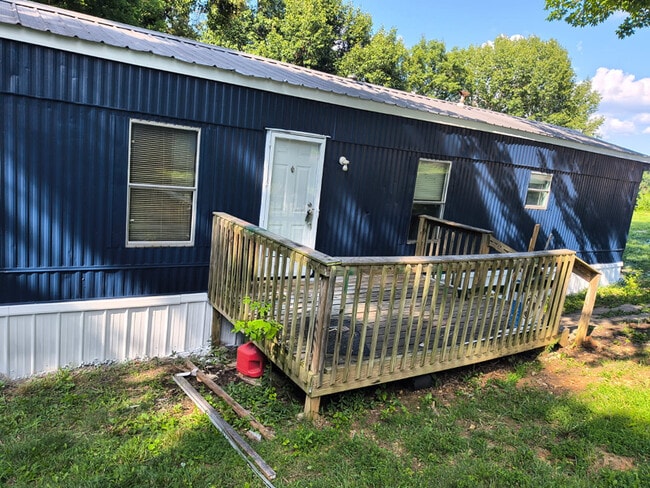 Building Photo - 170 Woodland Rd