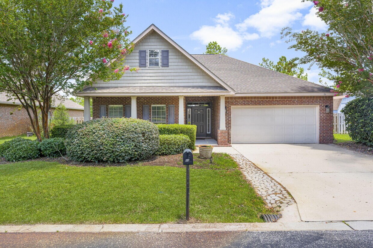 Foto principal - 86 Denny Dr