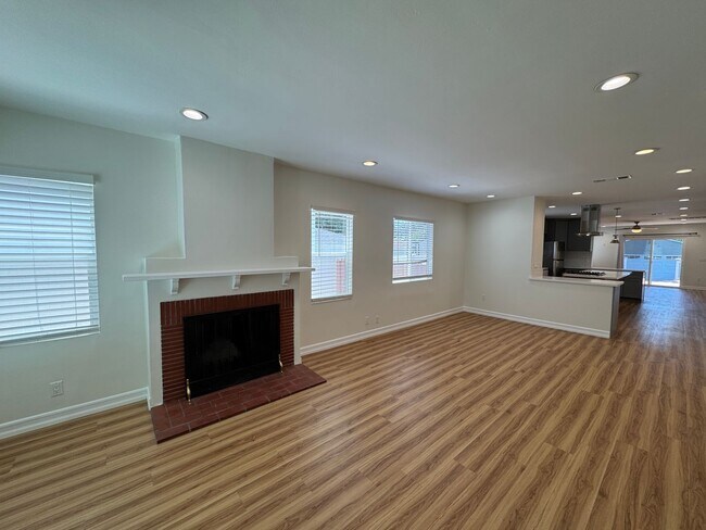 Foto del edificio - 2150 Crescent Ave