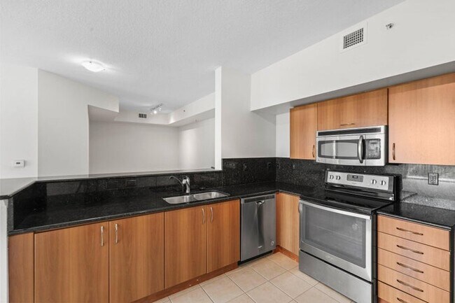 Foto del edificio - 255 NE 3rd Ave