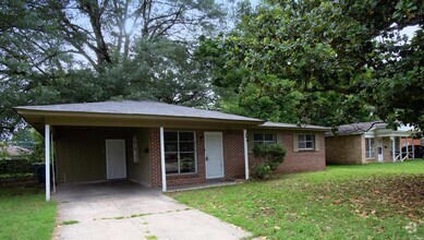 Building Photo - 1402 Boston Dr