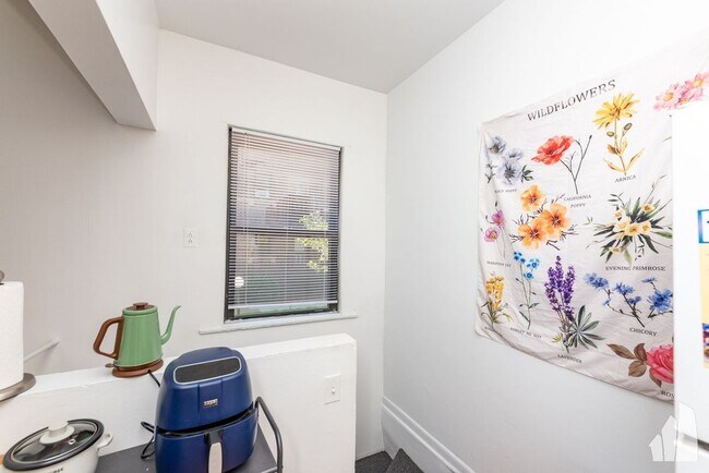 Foto del edificio - 3024 N Halsted St