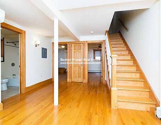 Building Photo - 46 Garden St