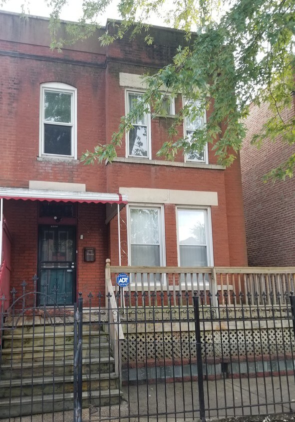 Primary Photo - 2933 W Adams St