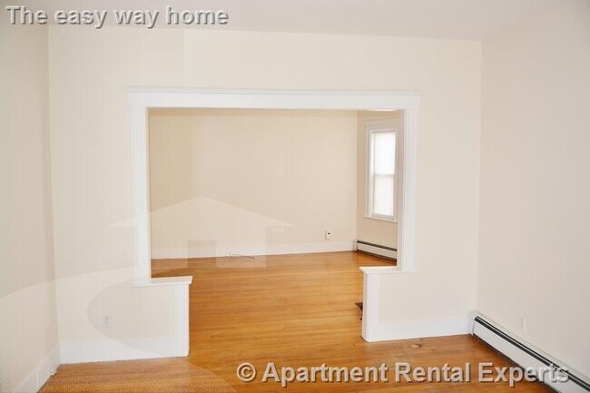 Building Photo - Medford/Tufts 2 Bedroom for $2700.00