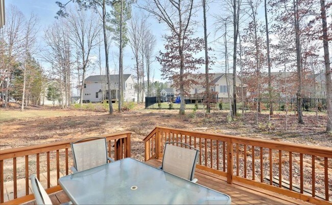 Building Photo - 8324 Shady Banks Dr
