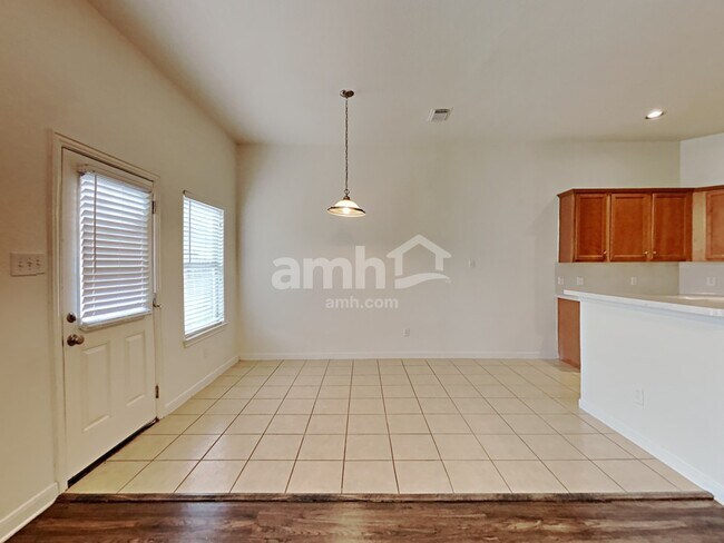 Foto del edificio - 11922 Elizabeth Ct