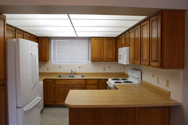 Building Photo - 239 S 200 E