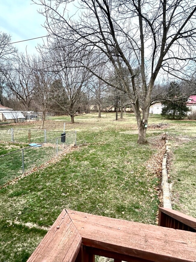 Building Photo - 445 Bryarly Rd